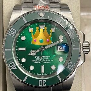 Luxury Green and Silver Men's Watch